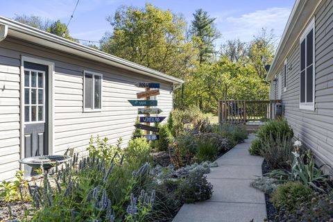 Photo of 6933 Jersey Mill Road, Alexandria, OH 43001 (MLS # 225039600)