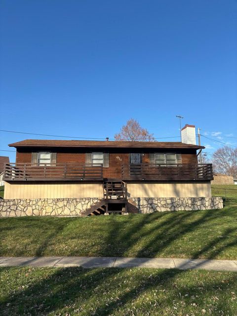 Photo of 616 Huron Drive, Heath, OH 43056 (MLS # 226007113)