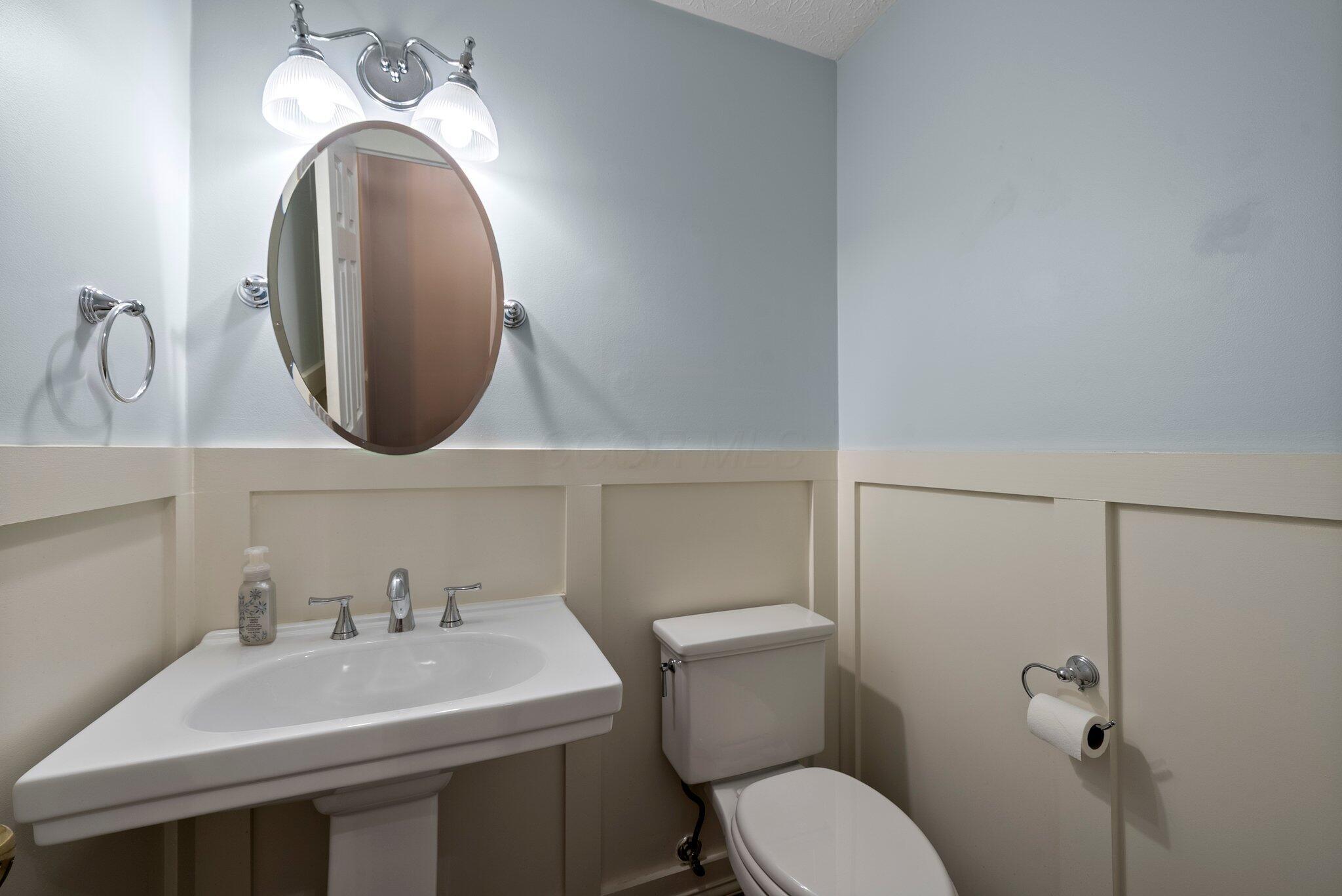 4119 Basswood Avenue, Grove City, Ohio image 16