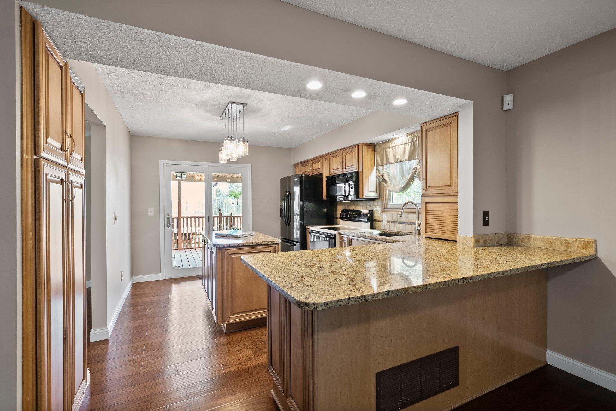 4119 Basswood Avenue, Grove City, Ohio image 12