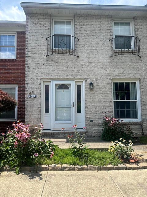 Photo of 2432 Hardesty Drive S S6 #S6, Columbus, OH 43204 (MLS # 226024726)