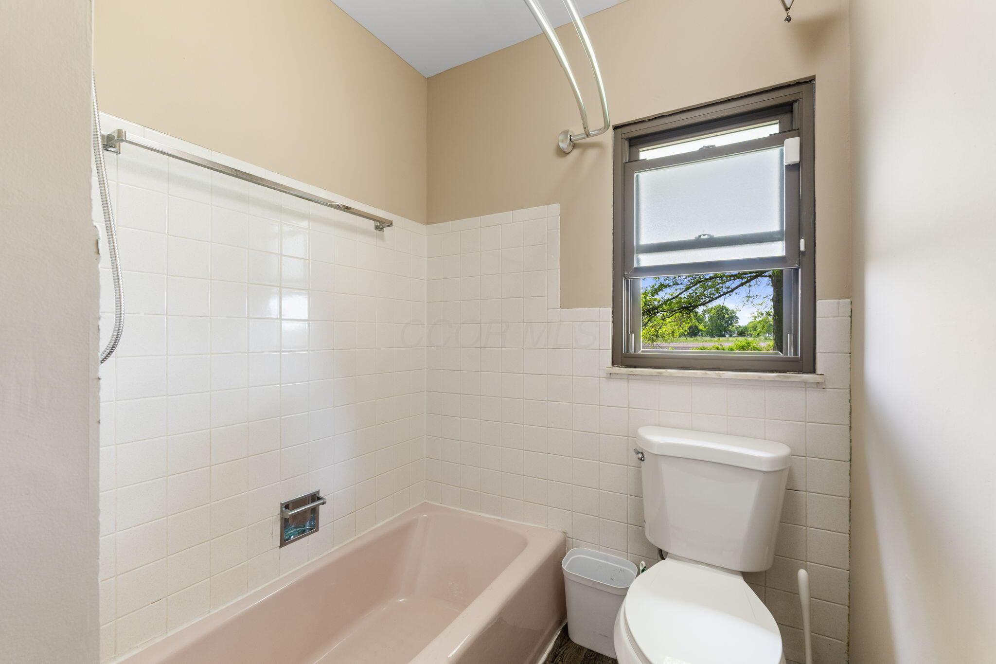 5589 Morgan Court, Groveport, Ohio image 38