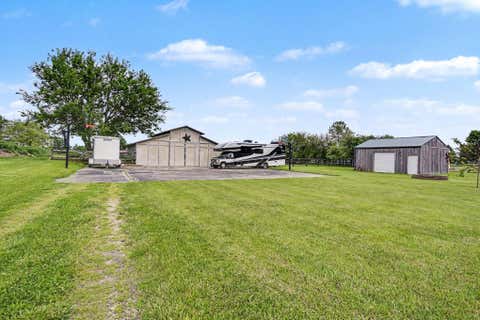 Tiny photo for 3376 Kropp Road, Grove City, OH 43123 (MLS # 226020611)