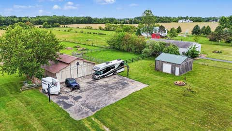 Tiny photo for 3376 Kropp Road, Grove City, OH 43123 (MLS # 226020611)