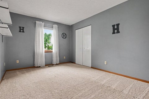 Tiny photo for 3376 Kropp Road, Grove City, OH 43123 (MLS # 226020611)