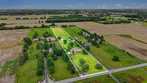 Tiny photo for 3376 Kropp Road, Grove City, OH 43123 (MLS # 226020611)