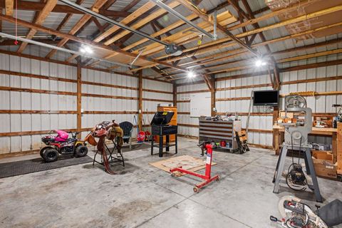 Tiny photo for 3376 Kropp Road, Grove City, OH 43123 (MLS # 226020611)