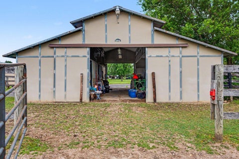 Tiny photo for 3376 Kropp Road, Grove City, OH 43123 (MLS # 226020611)