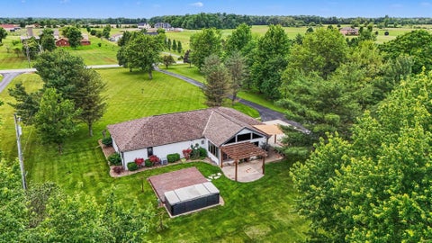 Tiny photo for 3376 Kropp Road, Grove City, OH 43123 (MLS # 226020611)