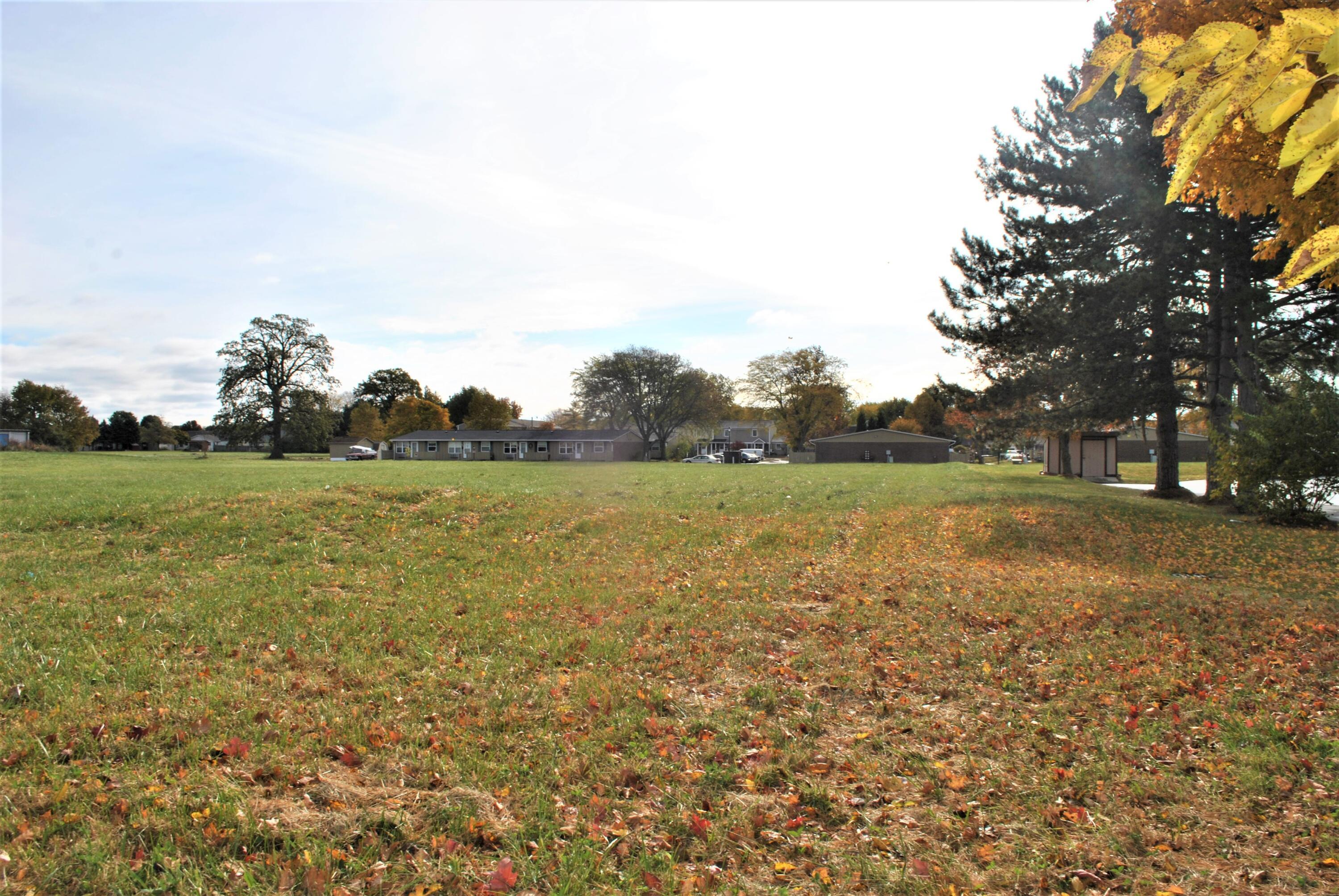 Columbus Avenue, Washington Court House, Ohio image 3