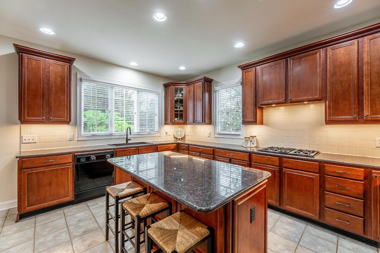 8383 Clarington Court, Powell, Ohio image 37