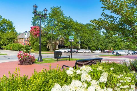 Tiny photo for 1621 Waltham Road B #B, Columbus, OH 43221 (MLS # 226000925)