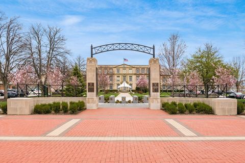 Tiny photo for 1621 Waltham Road B #B, Columbus, OH 43221 (MLS # 226000925)