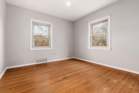 Tiny photo for 1621 Waltham Road B #B, Columbus, OH 43221 (MLS # 226000925)