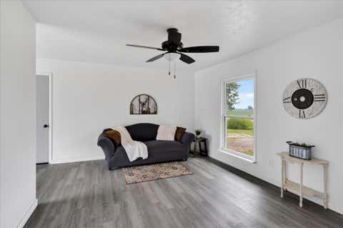 Tiny photo for 7725 White Oak Road NE, Bloomingburg, OH 43106 (MLS # 226028096)