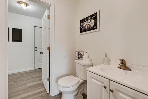 Tiny photo for 7725 White Oak Road NE, Bloomingburg, OH 43106 (MLS # 226028096)