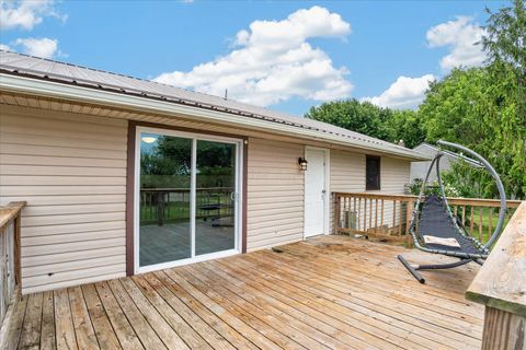 Tiny photo for 7725 White Oak Road NE, Bloomingburg, OH 43106 (MLS # 226028096)