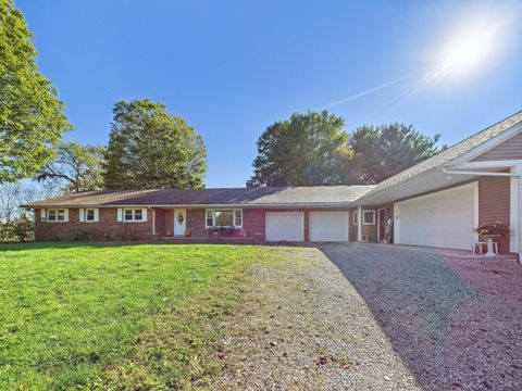Photo of 4900 Pickerington Road NW, Carroll, OH 43112 (MLS # 225036448)