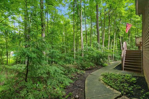 Tiny photo for 575 Woods Hollow Lane, Powell, OH 43065 (MLS # 225022174)