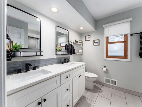 Tiny photo for 7801 Harlem Road, Westerville, OH 43081 (MLS # 226002727)