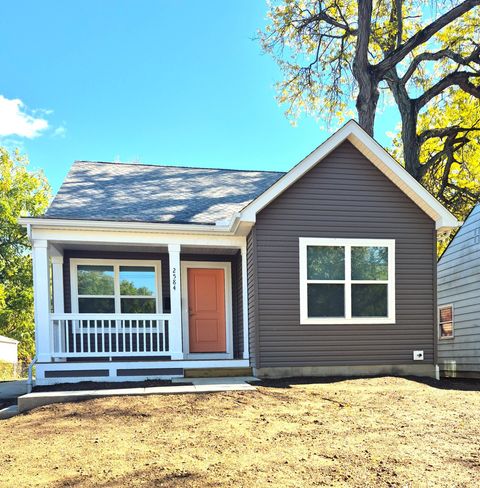 Photo of 2584 Howey Road, Columbus, OH 43211 (MLS # 225043593)