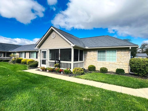 Photo of 245 Wildwood Court, Heath, OH 43056 (MLS # 226039674)