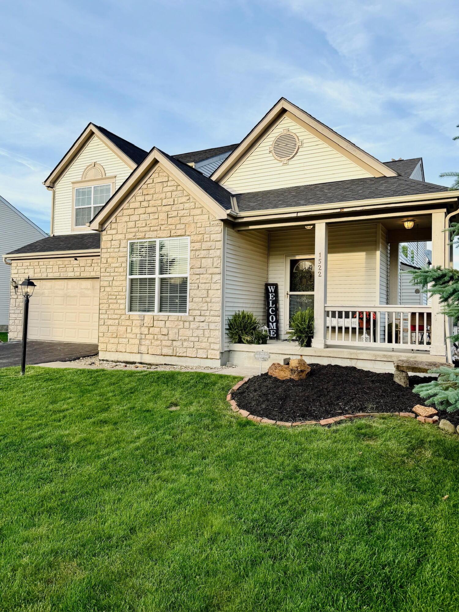 1522 E Quail Run Drive, Newark, Ohio image 1