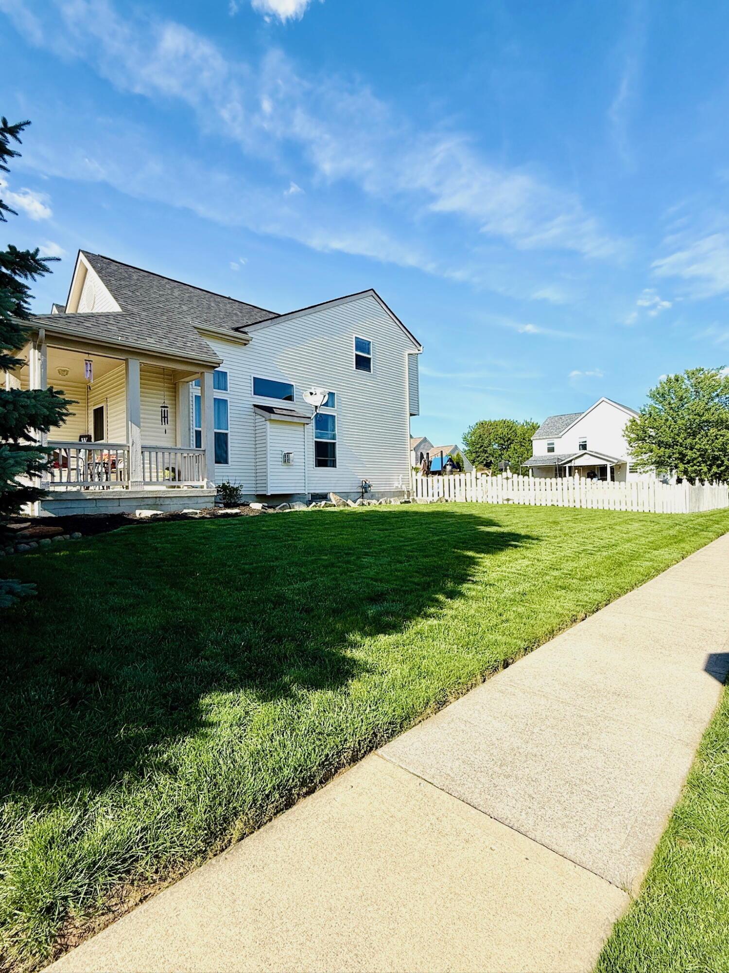 1522 E Quail Run Drive, Newark, Ohio image 32