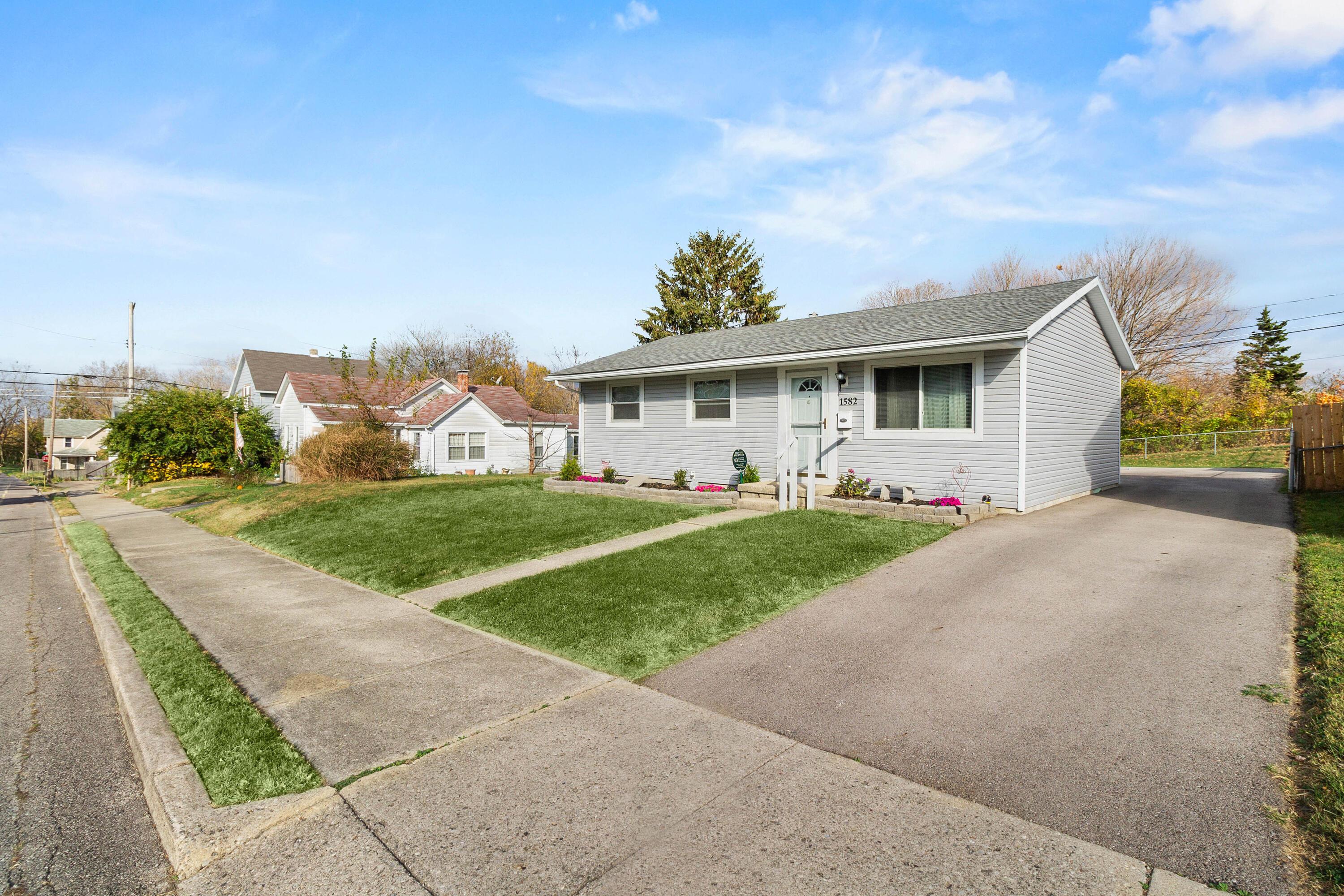 1582 Morgan Street, Springfield, Ohio image 2