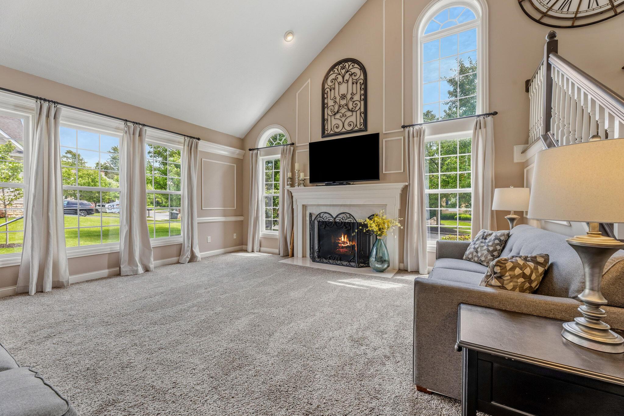7202 New Albany Links Drive