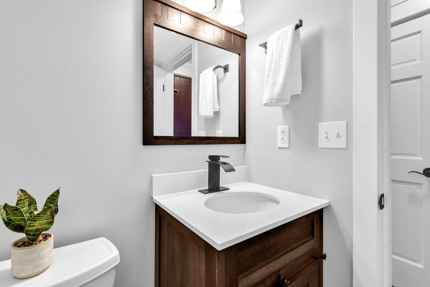2196 Mardi Court, Grove City, Ohio image 27