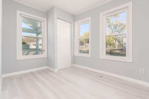 Tiny photo for 503 Ashwood Road, Columbus, OH 43207 (MLS # 225040984)