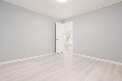 Tiny photo for 503 Ashwood Road, Columbus, OH 43207 (MLS # 225040984)