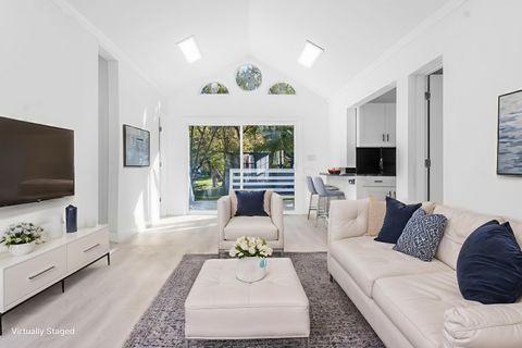 Tiny photo for 503 Ashwood Road, Columbus, OH 43207 (MLS # 225040984)