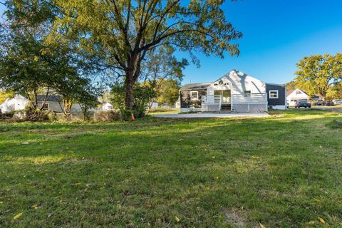 Tiny photo for 503 Ashwood Road, Columbus, OH 43207 (MLS # 225040984)