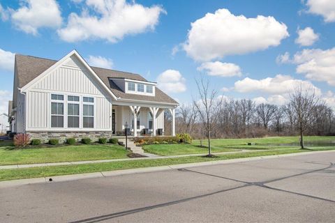 Photo of 220 Honeywood Drive N, Galena, OH 43021 (MLS # 226005986)