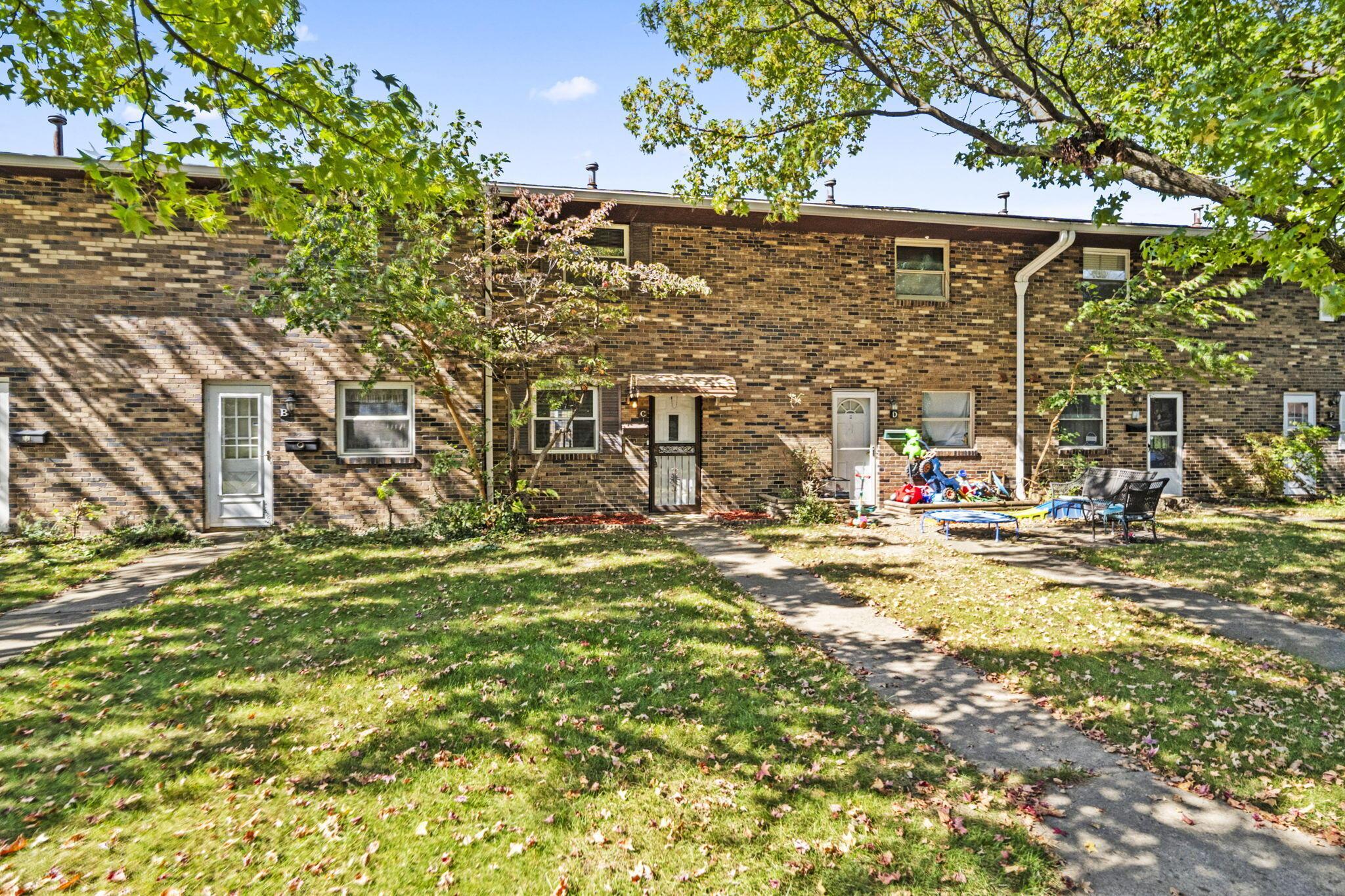 2370 Woodbrook Circle S Unit C