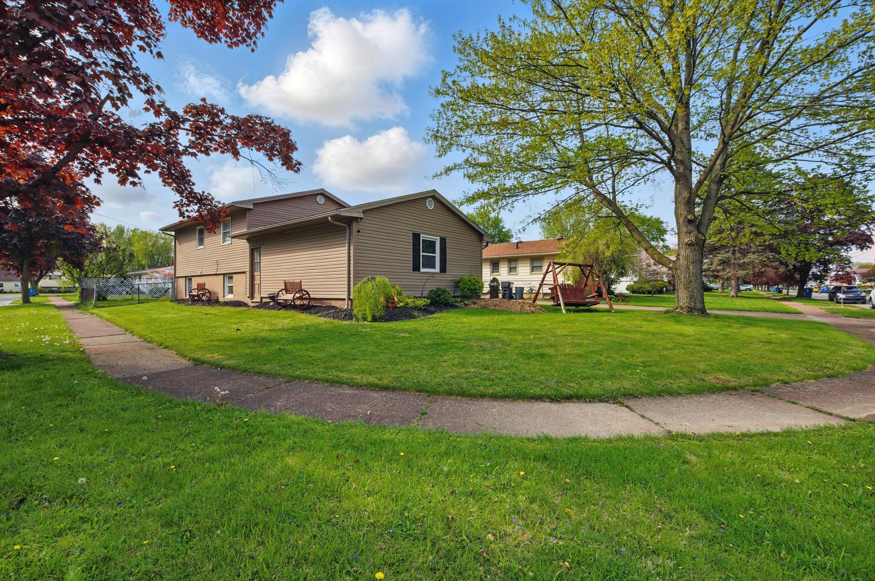1250 Alpine Drive, Sandusky, Ohio image 2