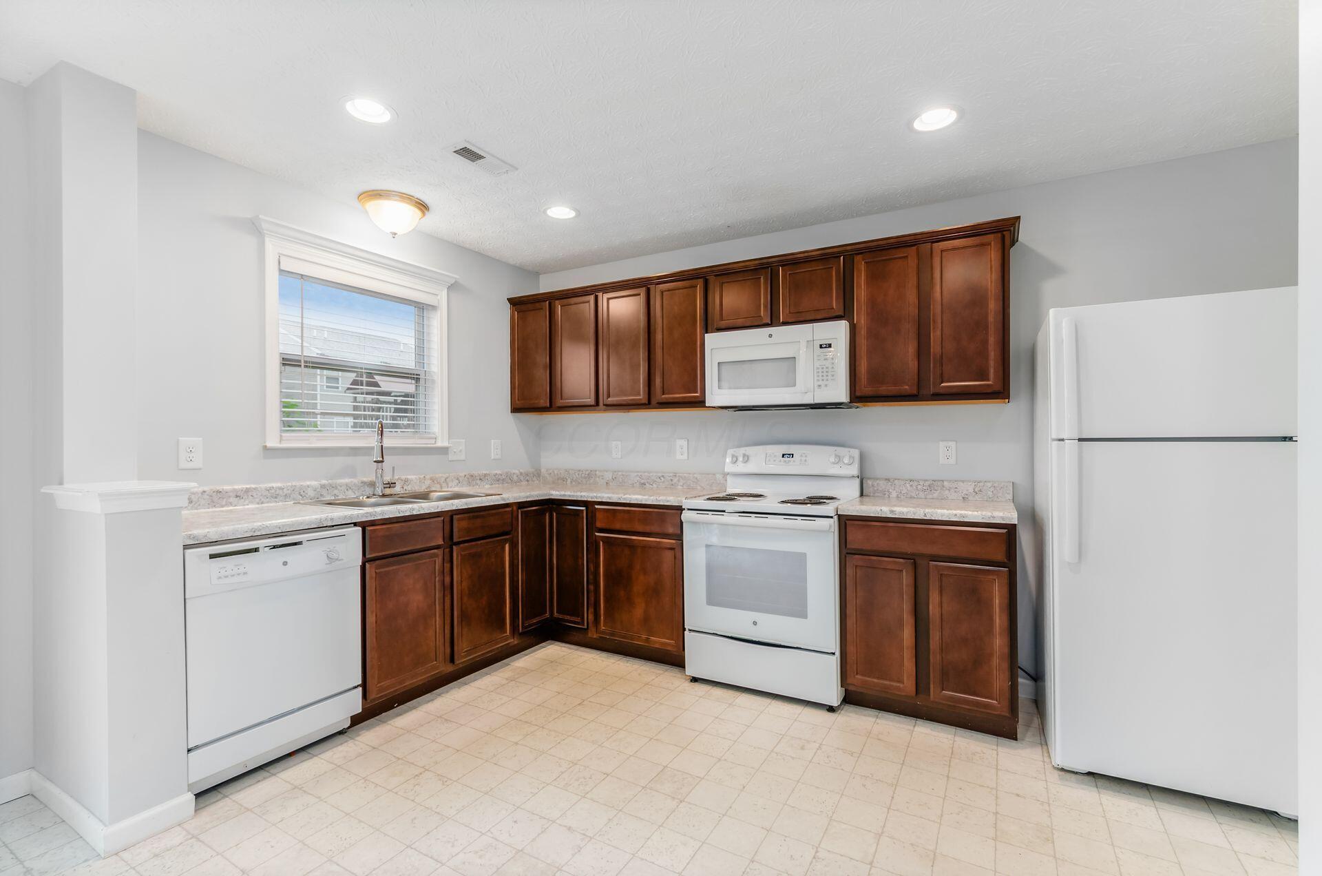 312 Kear Street, Lockbourne, Ohio image 10