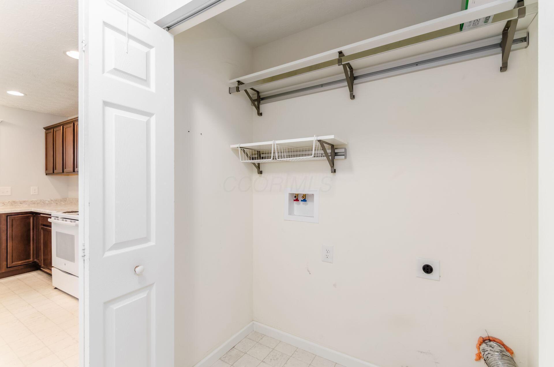312 Kear Street, Lockbourne, Ohio image 16