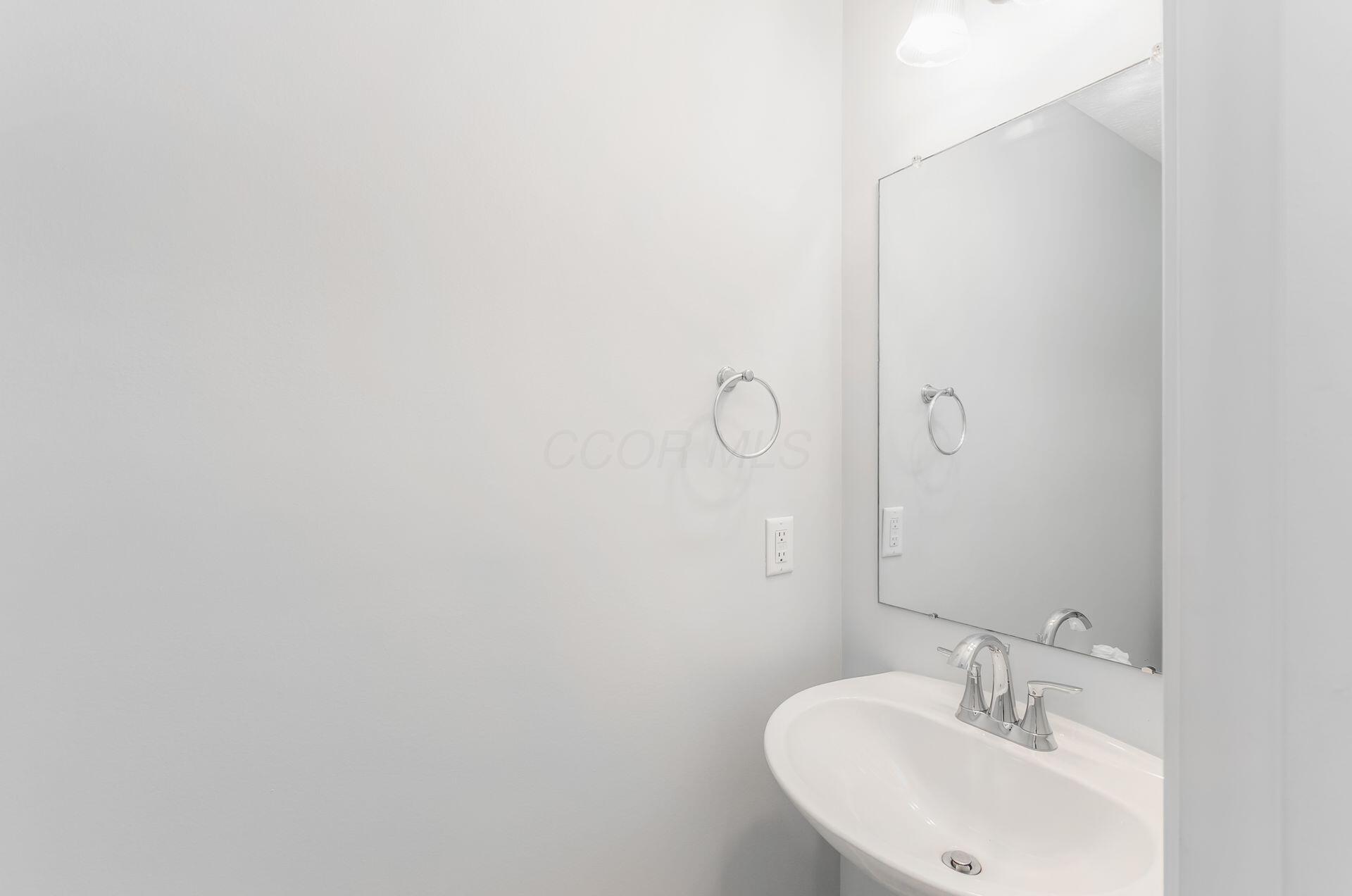 312 Kear Street, Lockbourne, Ohio image 15
