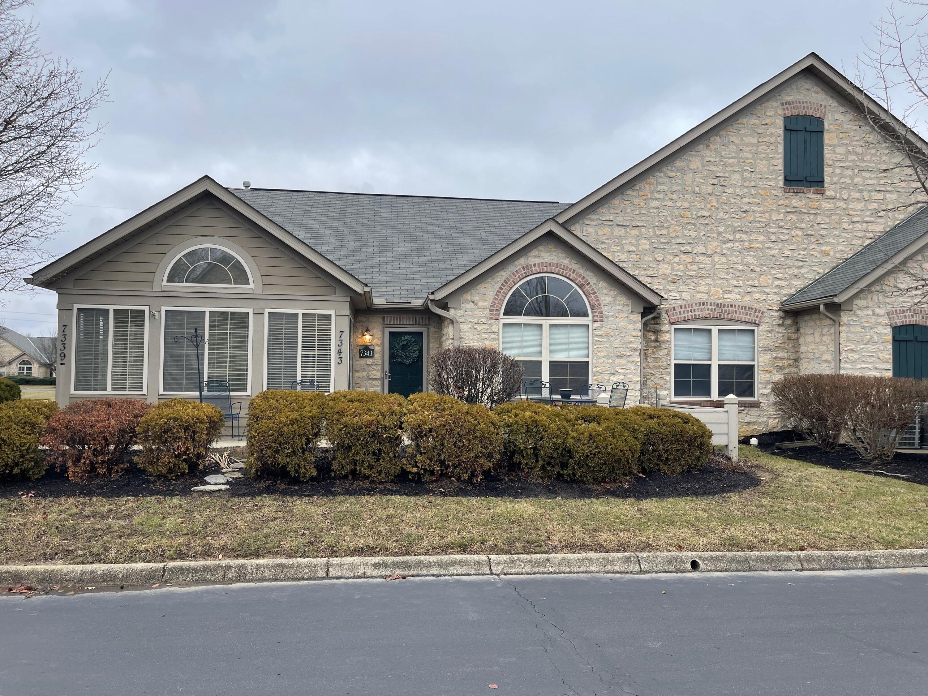 7343 Falls View Circle, Delaware, Ohio image 1