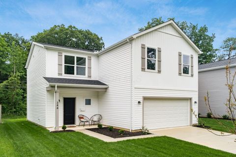 Photo of 344 Postle Boulevard, Columbus, OH 43228 (MLS # 226018886)