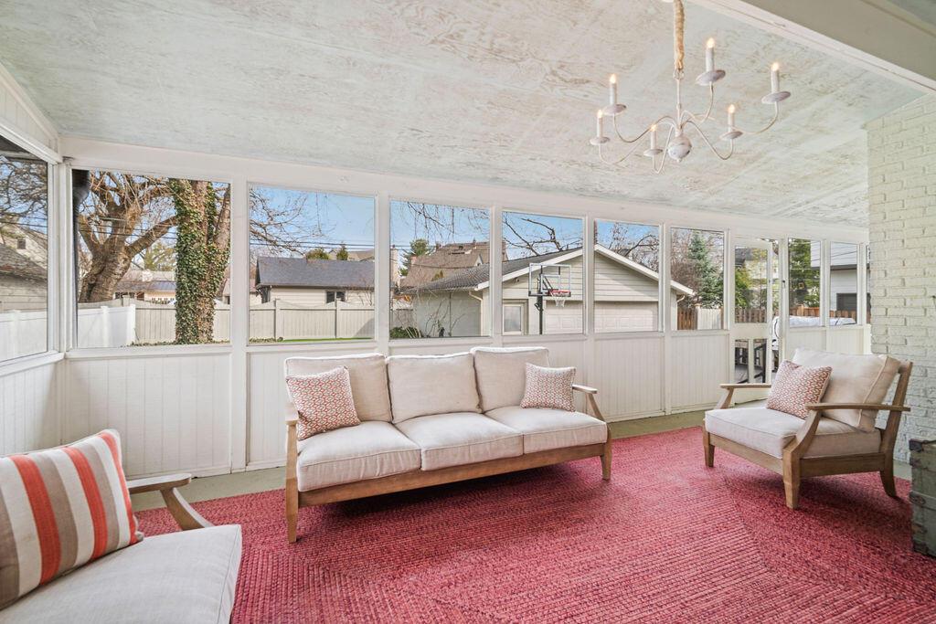 Columbus, Ohio 43212, United States, 5 Bedrooms Bedrooms, ,3 BathroomsBathrooms,Residential,Active,94657