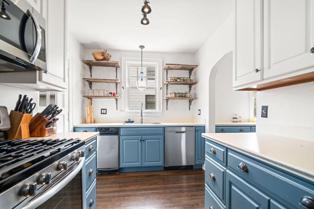 Columbus, Ohio 43212, United States, 5 Bedrooms Bedrooms, ,3 BathroomsBathrooms,Residential,Active,94657