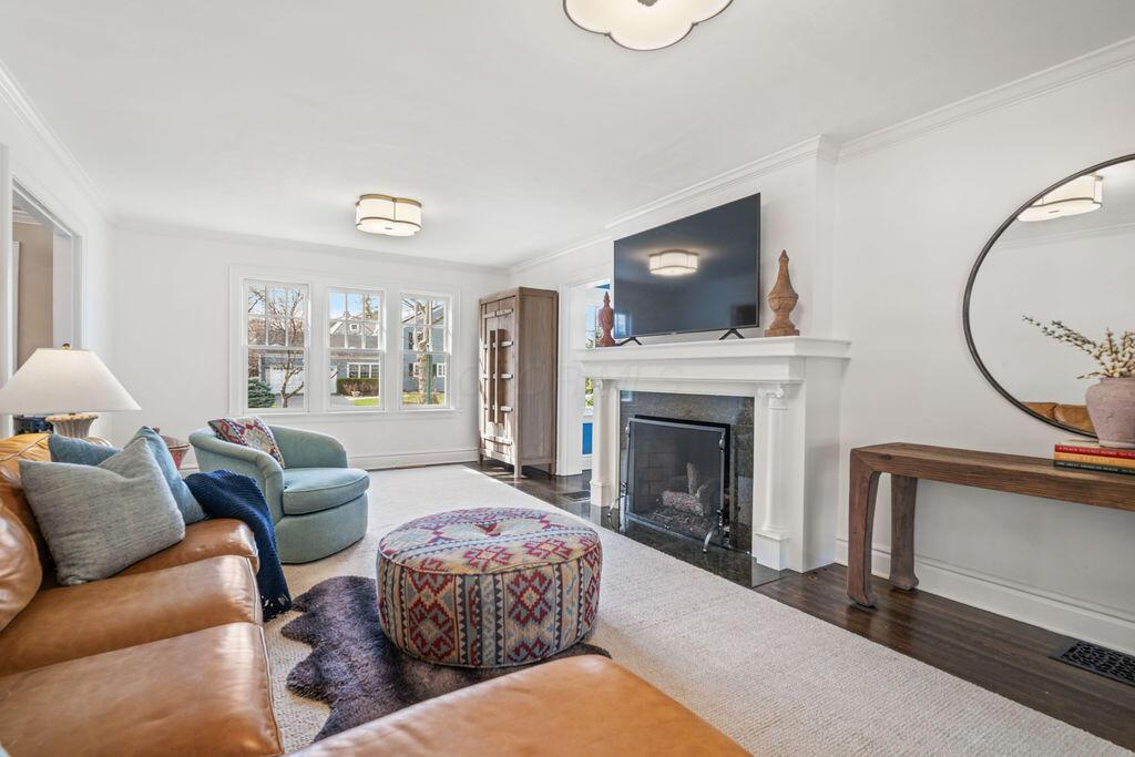 Columbus, Ohio 43212, United States, 5 Bedrooms Bedrooms, ,3 BathroomsBathrooms,Residential,Active,94657