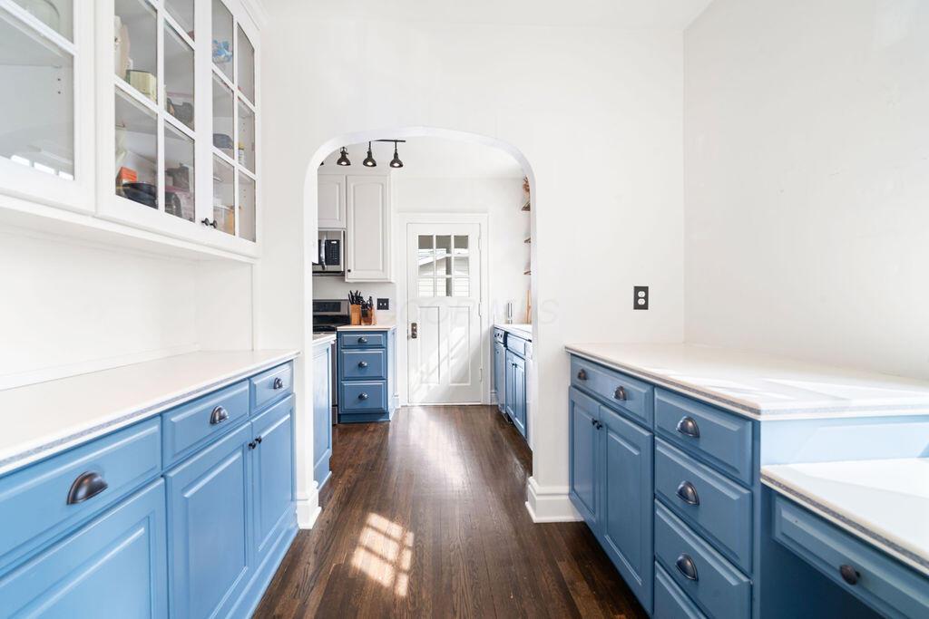 Columbus, Ohio 43212, United States, 5 Bedrooms Bedrooms, ,3 BathroomsBathrooms,Residential,Active,94657