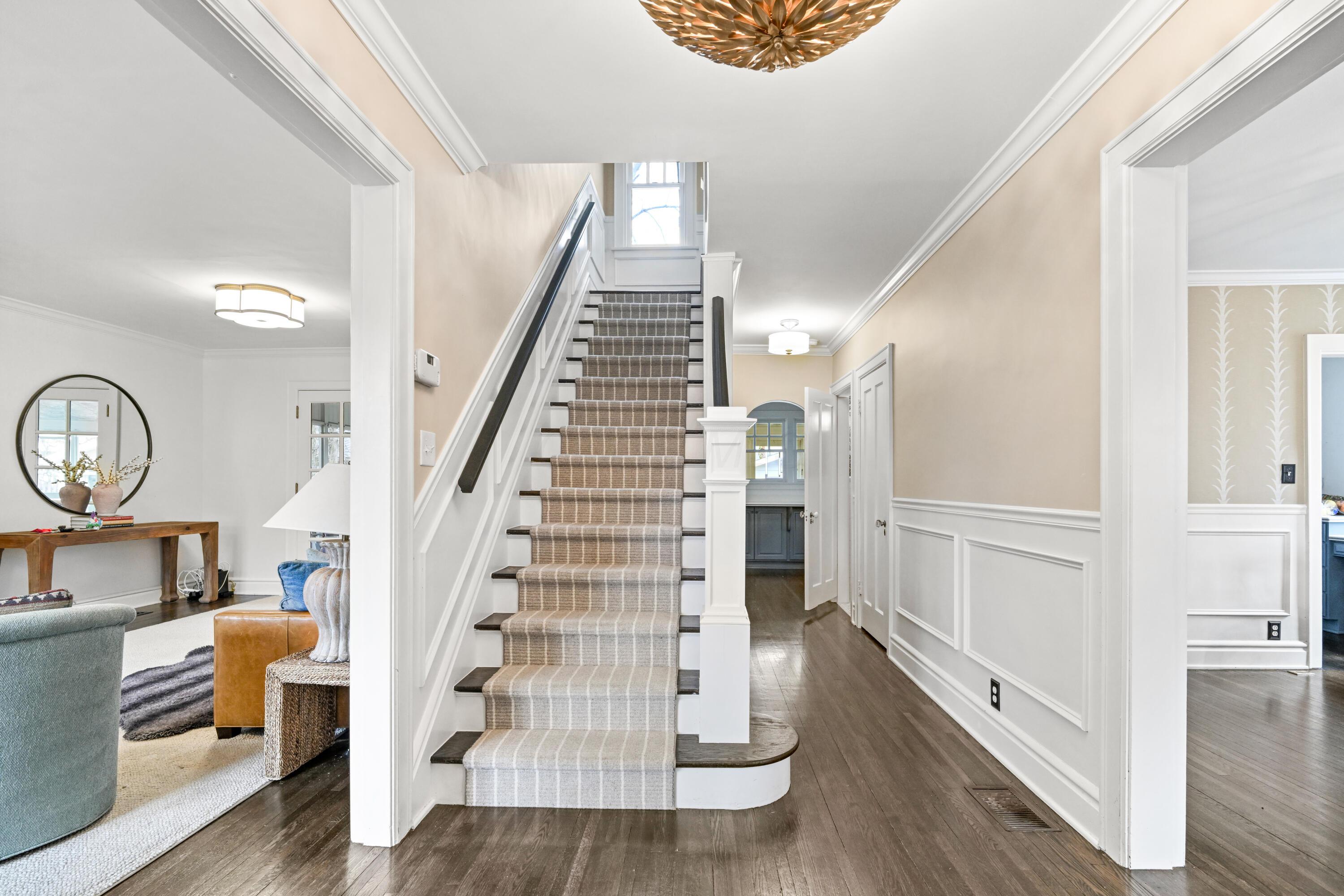 Columbus, Ohio 43212, United States, 5 Bedrooms Bedrooms, ,3 BathroomsBathrooms,Residential,Active,94657