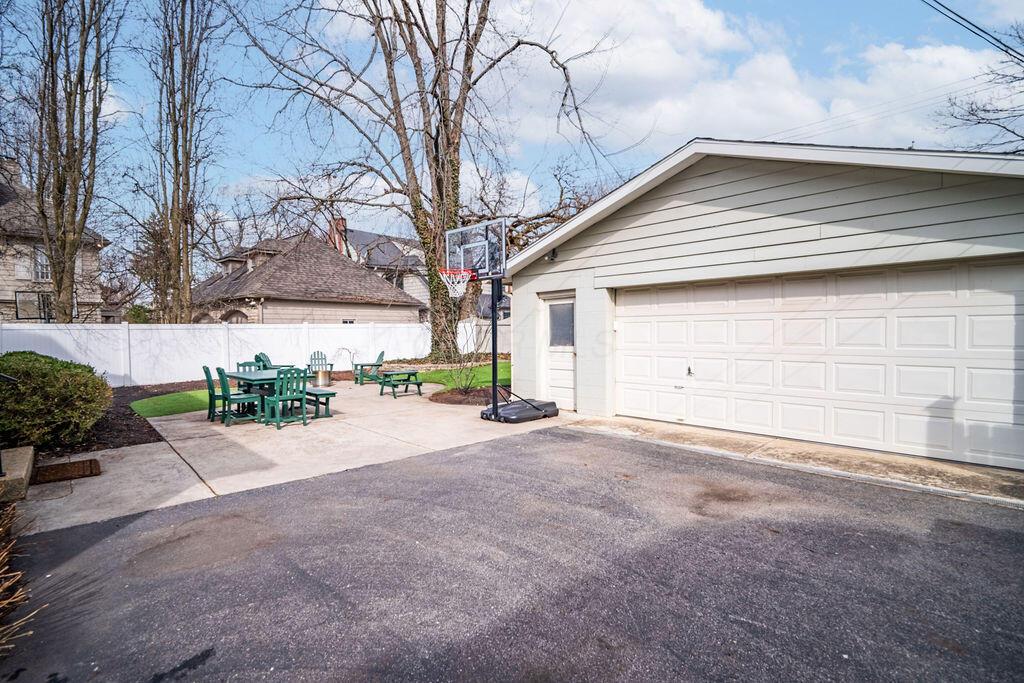 Columbus, Ohio 43212, United States, 5 Bedrooms Bedrooms, ,3 BathroomsBathrooms,Residential,Active,94657