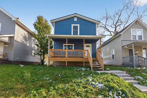 Photo of 350 S Ogden Avenue, Columbus, OH 43204 (MLS # 225043098)